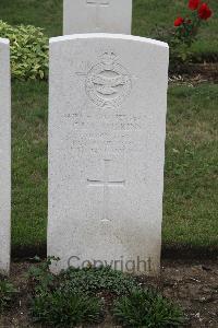 Hanover War Cemetery - Wilkins, Charles Laurence Yorke