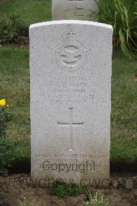 Hanover War Cemetery - Wilson, John
