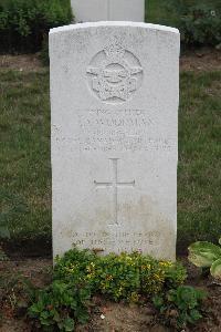 Hanover War Cemetery - Woodman, James Donald