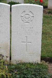 Hanover War Cemetery - Wort, Hardy Edward