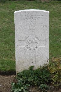 Hanover War Cemetery - Wright, Claude Henry