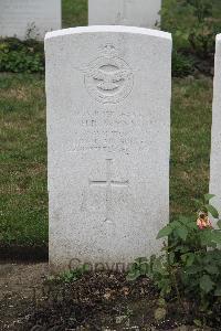 Hanover War Cemetery - Wynn, Hamer Rex