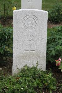 Hanover War Cemetery - Wynne, William