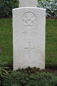 Hanover War Cemetery - Youman, John Henry
