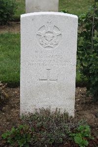 Hanover War Cemetery - Young, Richard Rodney