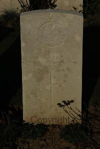 Caterpillar Valley Cemetery Longueval - Adams, C L