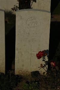 Caterpillar Valley Cemetery Longueval - Algar, L W