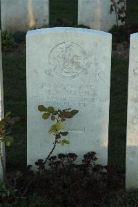 Caterpillar Valley Cemetery Longueval - Allen, T E