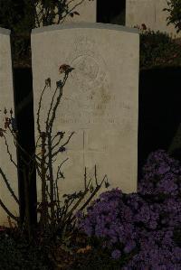 Caterpillar Valley Cemetery Longueval - Foden, Edward Cecil