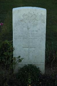 Caterpillar Valley Cemetery Longueval - Munro, J A