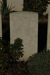 Caterpillar Valley Cemetery Longueval - Oliphant, W J