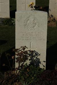Caterpillar Valley Cemetery Longueval - Wells, Percy George