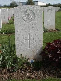 Bayeux War Cemetery - King, Leslie John