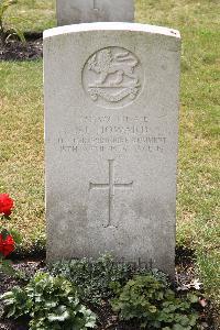 Becklingen War Cemetery - Howard, Stanley Edmund