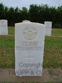 Bairnsdale War Cemetery - White, William Holden
