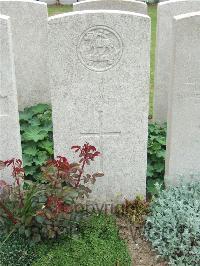 Bethune Town Cemetery - Adams, F J
