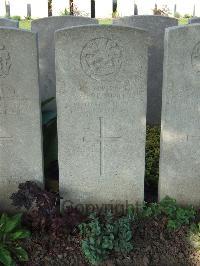 Bethune Town Cemetery - Brough, W