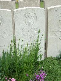 Bethune Town Cemetery - Campbell, W