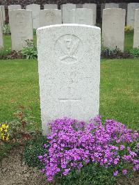 Bethune Town Cemetery - Elliott, Reginald