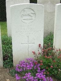 Bethune Town Cemetery - Evans, J E