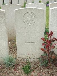 Bethune Town Cemetery - Farrier, Thomas Frederick