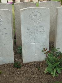Bethune Town Cemetery - Harrison, William