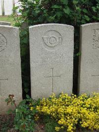Bethune Town Cemetery - Hatfield, Walter