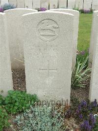 Bethune Town Cemetery - Hayes, Richard