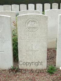 Bethune Town Cemetery - Hazel, Thomas George Mitcham