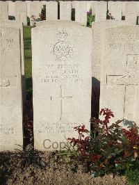 Bethune Town Cemetery - Heath, J W