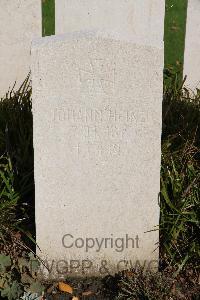 Bethune Town Cemetery - Heinz, Johann