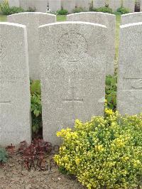 Bethune Town Cemetery - Heron, Allan Bowes