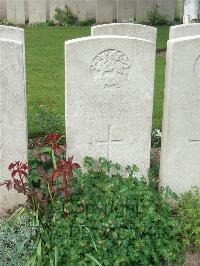 Bethune Town Cemetery - Hickmott, Charles Frederick