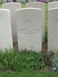 Bethune Town Cemetery - Hicks, Henry Alfred