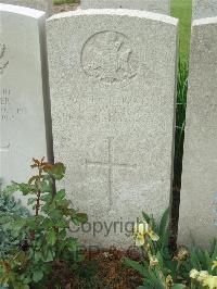 Bethune Town Cemetery - Hicks, James Thomas William