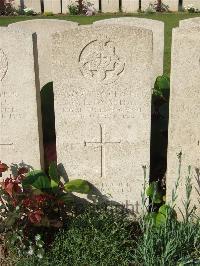 Bethune Town Cemetery - Hoadley, William Lewis