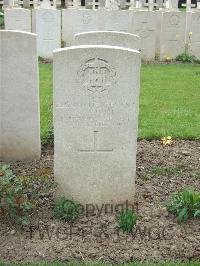 Bethune Town Cemetery - Hore, Ruthven Pomfret