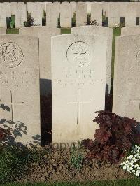 Bethune Town Cemetery - Horne, J E