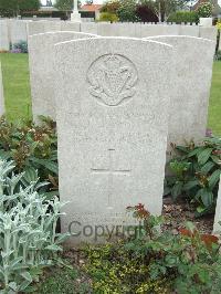 Bethune Town Cemetery - Horton, J