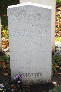 Bethune Town Cemetery - Hubner, Martin
