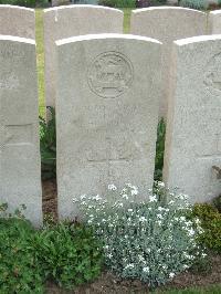 Bethune Town Cemetery - Hunt, Alfred