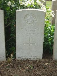Bethune Town Cemetery - Hunt, Harry