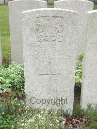 Bethune Town Cemetery - Hurst, James