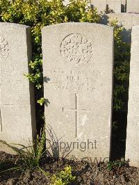 Bethune Town Cemetery - Hutton, James