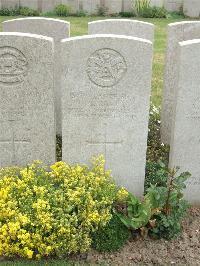 Bethune Town Cemetery - James, George
