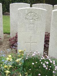 Bethune Town Cemetery - Jenner, A