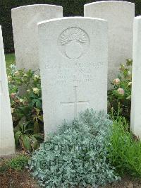 Bethune Town Cemetery - Jones, Charles Henry