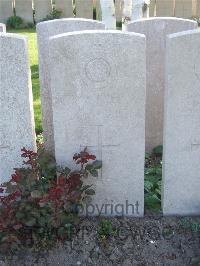 Bethune Town Cemetery - Jones, James
