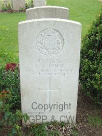 Bethune Town Cemetery - Jones, Llewellyn James
