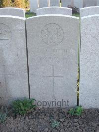 Bethune Town Cemetery - Kane, P